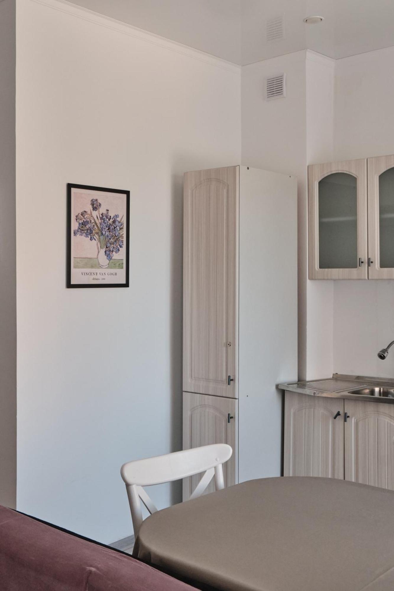 Seven City Apartments Semej Esterno foto